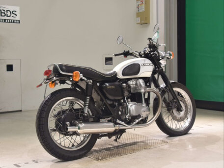 2010 Kawasaki W 650, белый, 430000 рублей, вид 4