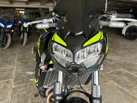 2022 Kawasaki Z 650, чёрный, 760000 рублей, вид 1