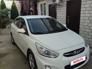 2013 Hyundai Solaris I, белый, 890000 рублей, вид 1
