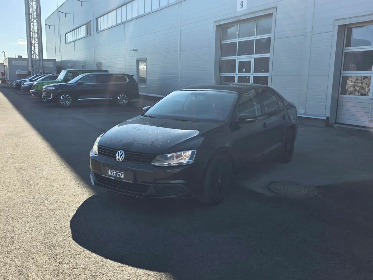 Открыть фотографии: Volkswagen Jetta VI