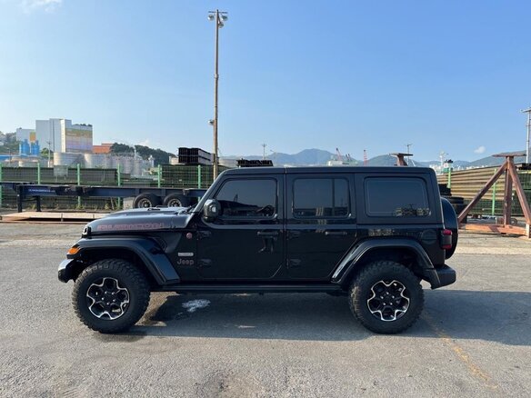 2019 Jeep Wrangler IV (JL), чёрный, 5300000 рублей - вид 5