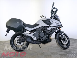 CFMoto 700MT