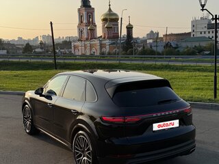 2020 Porsche Cayenne III, чёрный, 8500058 рублей, вид 1