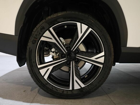 2026 Geely Cityray, белый - вид 7