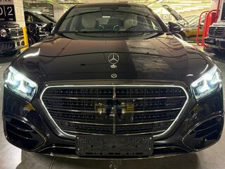 2026 Mercedes-Benz S-Класс 580 Long 4MATIC VII (W223) Рестайлинг, чёрный, 31930000 рублей, вид 3
