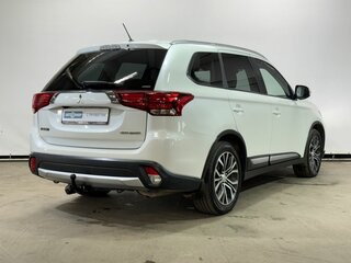 2015 Mitsubishi Outlander III Рестайлинг 2, белый, 1280000 рублей, вид 5