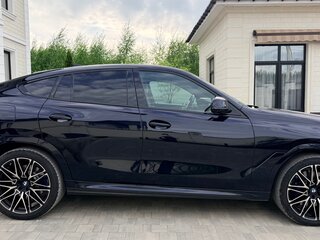 2021 BMW X6 40i III (G06), синий, 6900000 рублей, вид 3