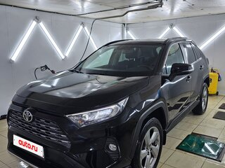 2020 Toyota RAV4 V (XA50), чёрный, 2260000 рублей, вид 2