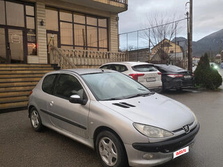 2004 Peugeot 206, серебристый, 220000 рублей, вид 4