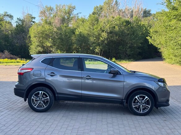 2015 Nissan Qashqai II, серый, 860000 рублей - вид 5
