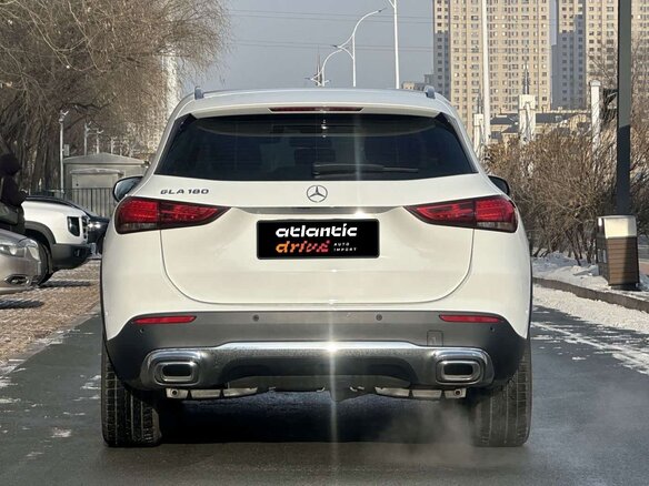 2023 Mercedes-Benz GLA 180 II (H247), белый, 2990000 рублей - вид 3