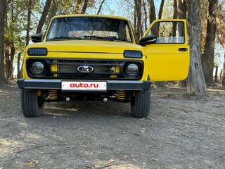 2001 Lada (ВАЗ) 2121 (4x4) I Рестайлинг, белый, 345000 рублей, вид 1