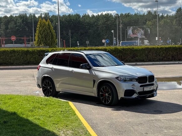 2016 BMW X5 M50d III (F15), серебристый, 3300000 рублей - вид 12
