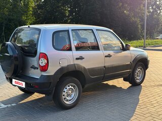 2013 Chevrolet Niva I Рестайлинг, серый, 627000 рублей, вид 4