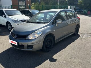 2011 Nissan Tiida I Рестайлинг, серый, 620000 рублей, вид 1