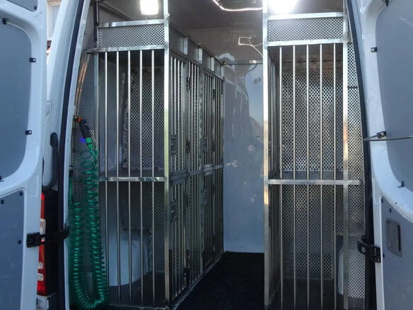 2011 Mercedes-Benz Sprinter, белый, 2990000 рублей