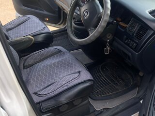 2001 Mazda MPV II (LW), белый, 300000 рублей, вид 5