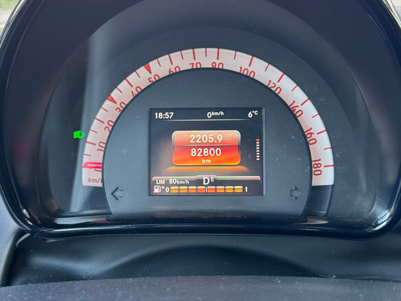 2016 Smart Fortwo III, серый, 1790000 рублей - вид 15