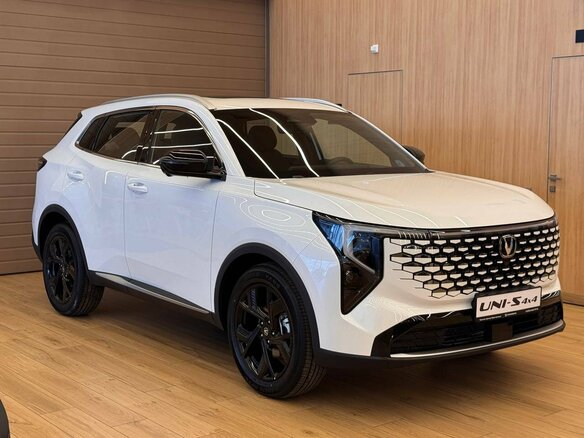 2026 Changan UNI-S I Рестайлинг, белый, 3249900 рублей