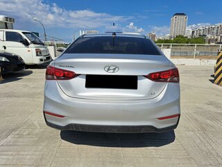 2020 Hyundai Solaris II Рестайлинг, серебристый, 860000 рублей, вид 5