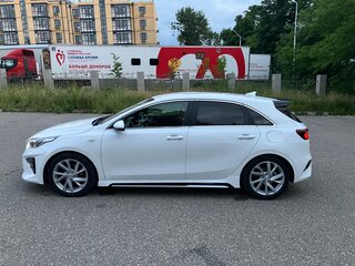 2018 Kia Ceed III, белый, 1990000 рублей, вид 3