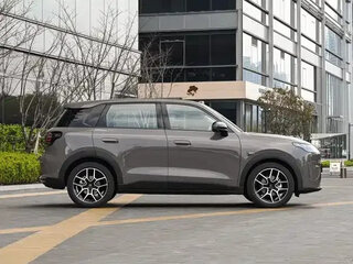 2026 Leapmotor A10 53 kWh, серый, 1798202 рублей, вид 4