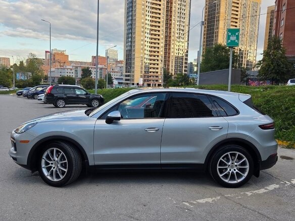 2020 Porsche Cayenne III, серый, 8300000 рублей - вид 7