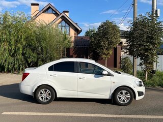 2012 Chevrolet Aveo II, белый, 420000 рублей, вид 2