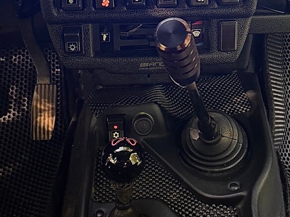 2017 Lada (ВАЗ) 2121 (4x4) I Рестайлинг, серебристый, 1000000 рублей - вид 14