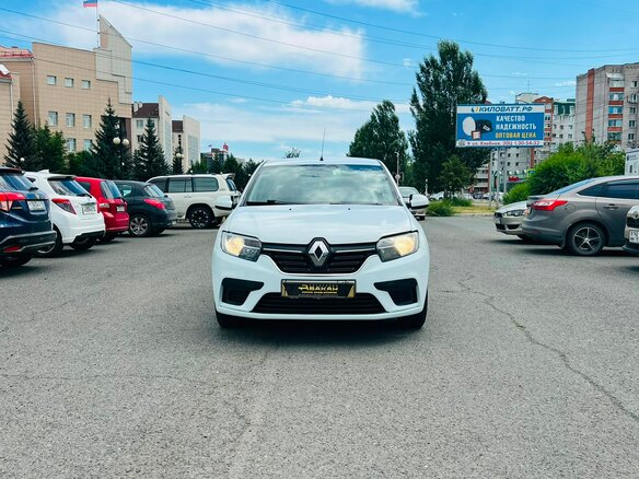 2021 Renault Logan II Рестайлинг, белый - вид 3