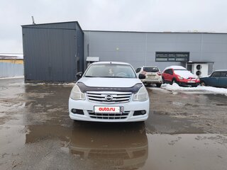 2014 Nissan Almera III (G15), белый, 450000 рублей, вид 2