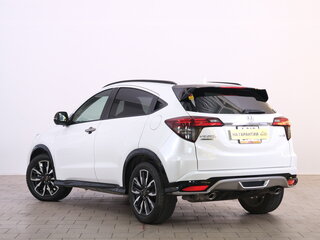 2019 Honda Vezel I Рестайлинг, белый, 2599000 рублей, вид 4