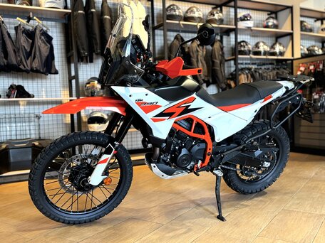 2025 KTM 390 Adventure R, оранжевый, 830000 рублей, вид 4
