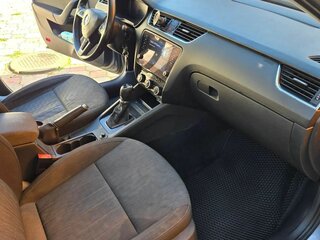 2018 Skoda Octavia III (A7) Рестайлинг, серый, 1950000 рублей, вид 4