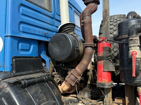 2004 КамАЗ 43118, синий, 1700000 рублей, вид 5