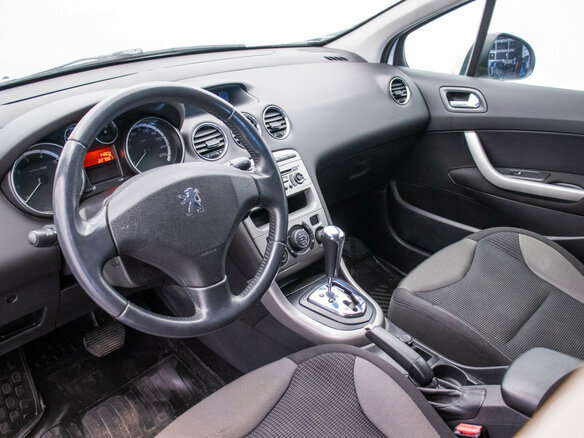 2009 Peugeot 308 I, белый - вид 8