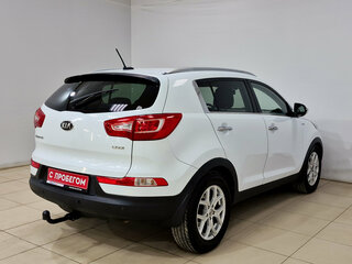 2013 Kia Sportage III, белый, 1295000 рублей, вид 4