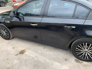 2012 Chevrolet Cruze I, чёрный, 630000 рублей, вид 2