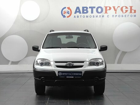 2018 Chevrolet Niva I Рестайлинг, белый, 695000 рублей, вид 3