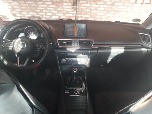 2017 Mazda 3 III (BM) Рестайлинг, красный, 1300000 рублей - вид 13