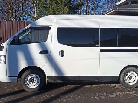 2015 Nissan NV350 Caravan, белый, 1890000 рублей, вид 5