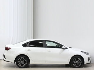2020 Kia Cerato IV, белый, 1620000 рублей, вид 4