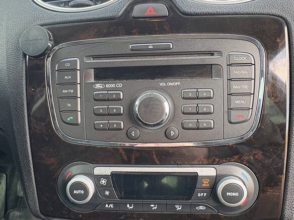 2007 Ford Focus II, чёрный, 440000 рублей - вид 11