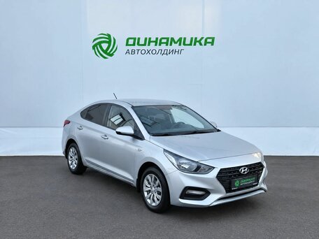 2018 Hyundai Solaris II, серебристый, 1120000 рублей, вид 3