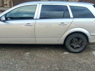 2011 Opel Astra H Рестайлинг, серебристый, 500000 рублей, вид 5