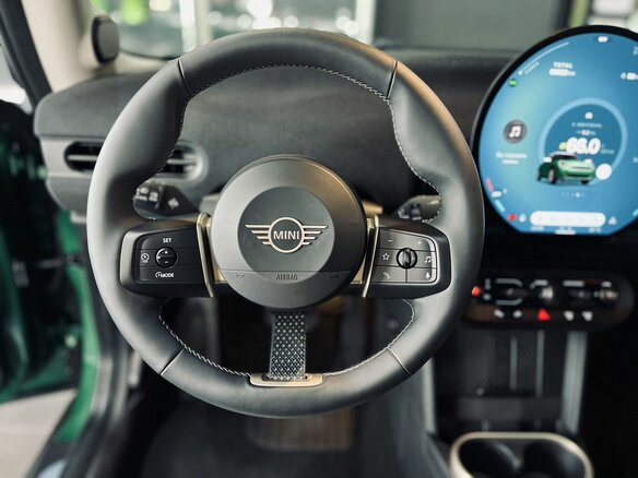 2025 Mini Hatch C IV (F65/F66/J01), зелёный, 5690000 рублей - вид 15