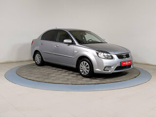 2011 Kia Rio II Рестайлинг, серебристый, 650000 рублей, вид 2