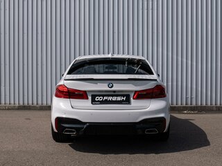 2019 BMW 5 серии 520d xDrive VII (G30/G31/G38), белый, 3299000 рублей, вид 4