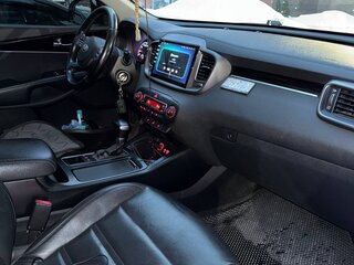 2019 Kia Sorento III Prime Рестайлинг, белый, 2500000 рублей, вид 5