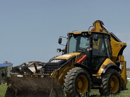 2014 Caterpillar 434F, 7450000 рублей, вид 1